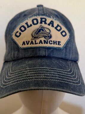 Avalanche Vintage-Style Denim Trucker Cap - Blue & White